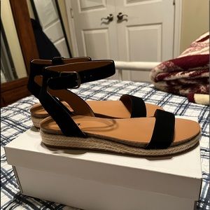 Womens sandals
